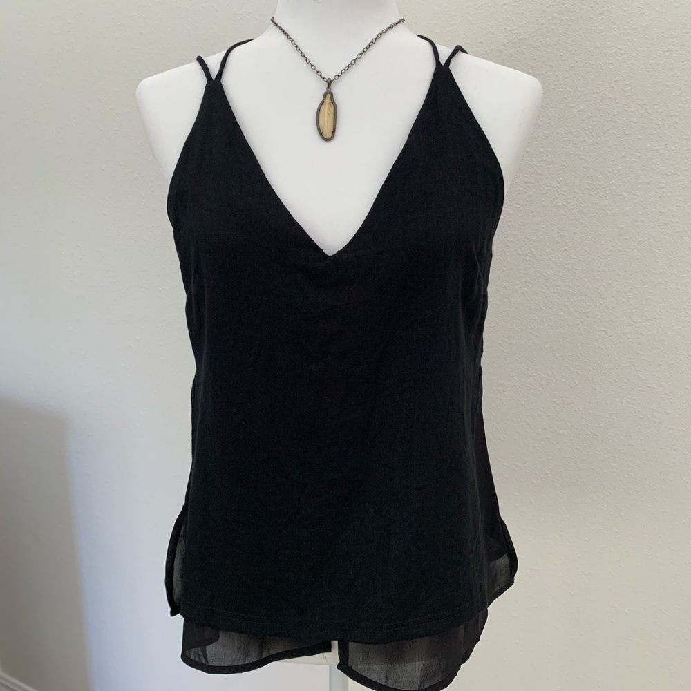 Eslley Black V- Neck Strap Tank